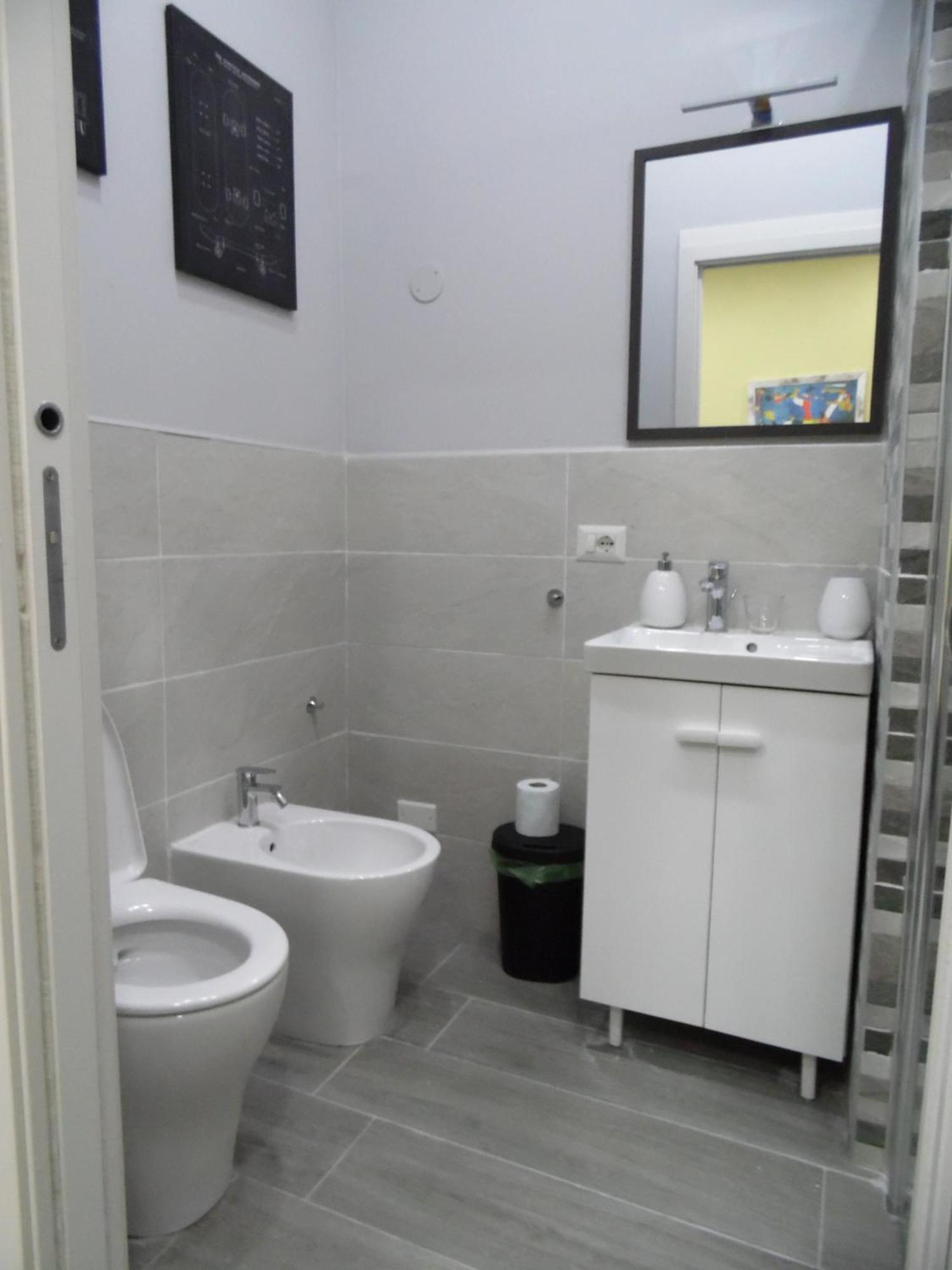 Mithra Apartment Centro Storico Naples Extérieur photo